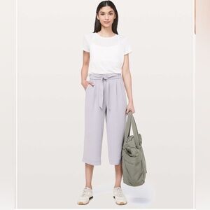 🍋Women’s Lululemon Noir Crop Size 6
Silverscreen W6AYAS🍋